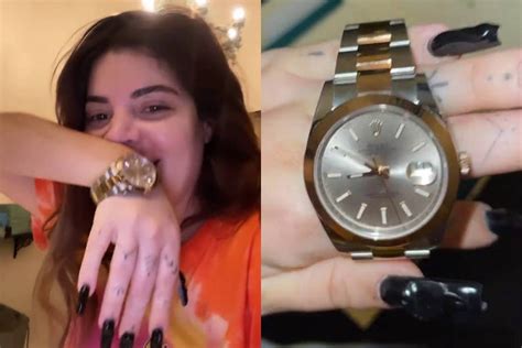 GKay ganha Rolex em festa e brinca que vai vender para pagar c